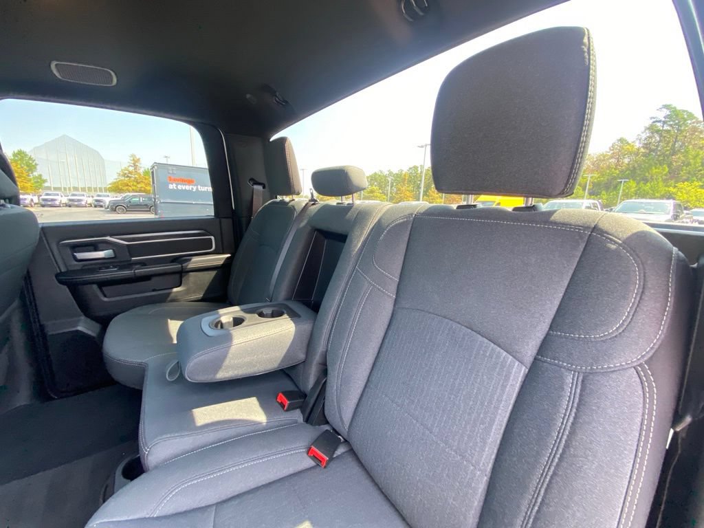 Used 2024 RAM 2500 Big Horn w/ Night Edition AWD/4WD image 23