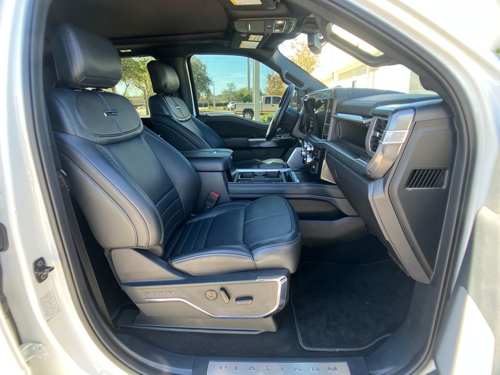 Certified 2025 Ford F450 Platinum w/ FX4 Off-Road Package AWD/4WD image 7