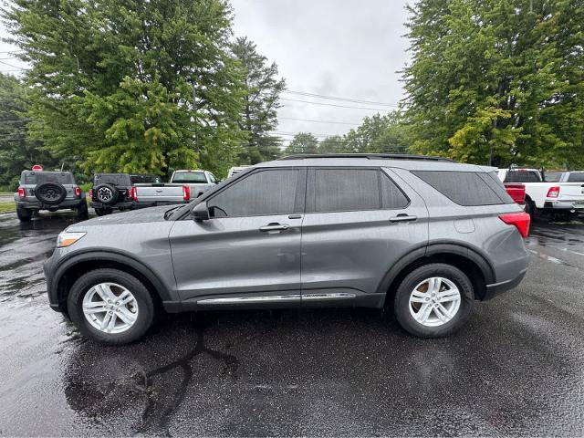 Certified 2024 Ford Explorer XLT AWD/4WD image 2