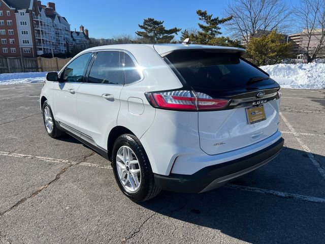 Certified 2023 Ford Edge SEL image 7