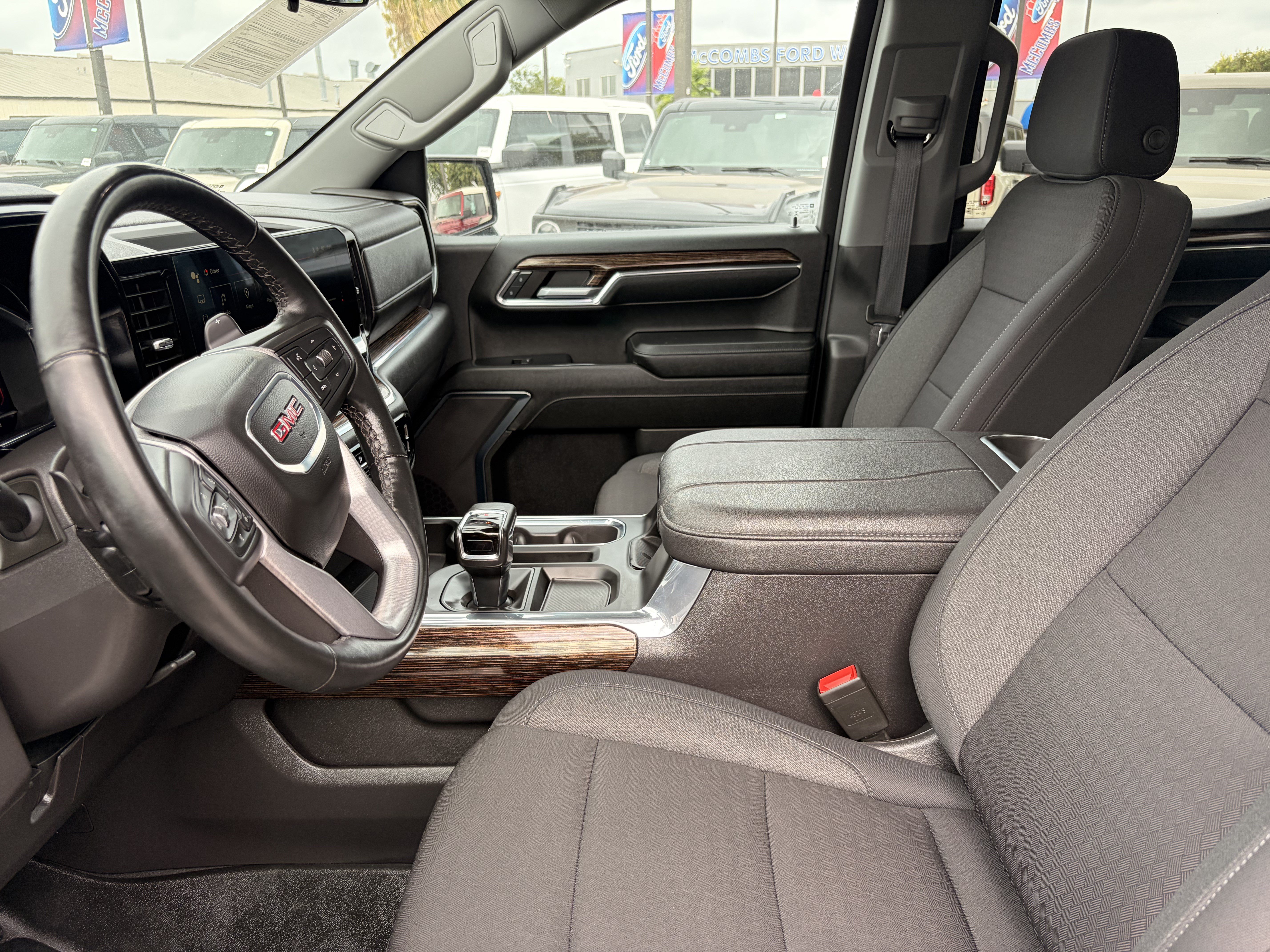 Used 2024 GMC Sierra 1500 Elevation AWD/4WD image 14