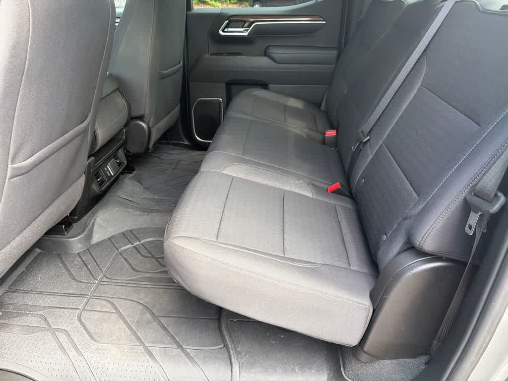 Used 2025 Chevrolet Silverado 1500 RST AWD/4WD image 17