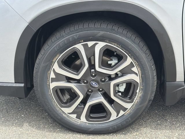 Used 2023 Subaru Ascent Touring AWD/4WD image 10