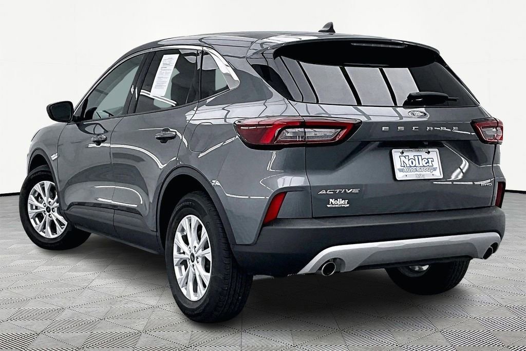 Certified 2023 Ford Escape Active image 2