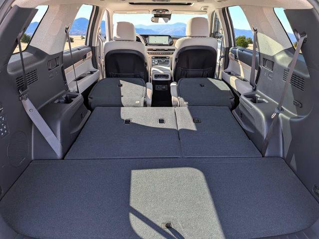 Used 2023 Hyundai Palisade Limited AWD/4WD image 39
