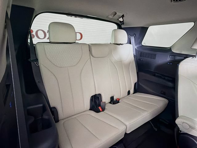Used 2022 Hyundai Palisade SEL w/ Premium Package FWD image 34