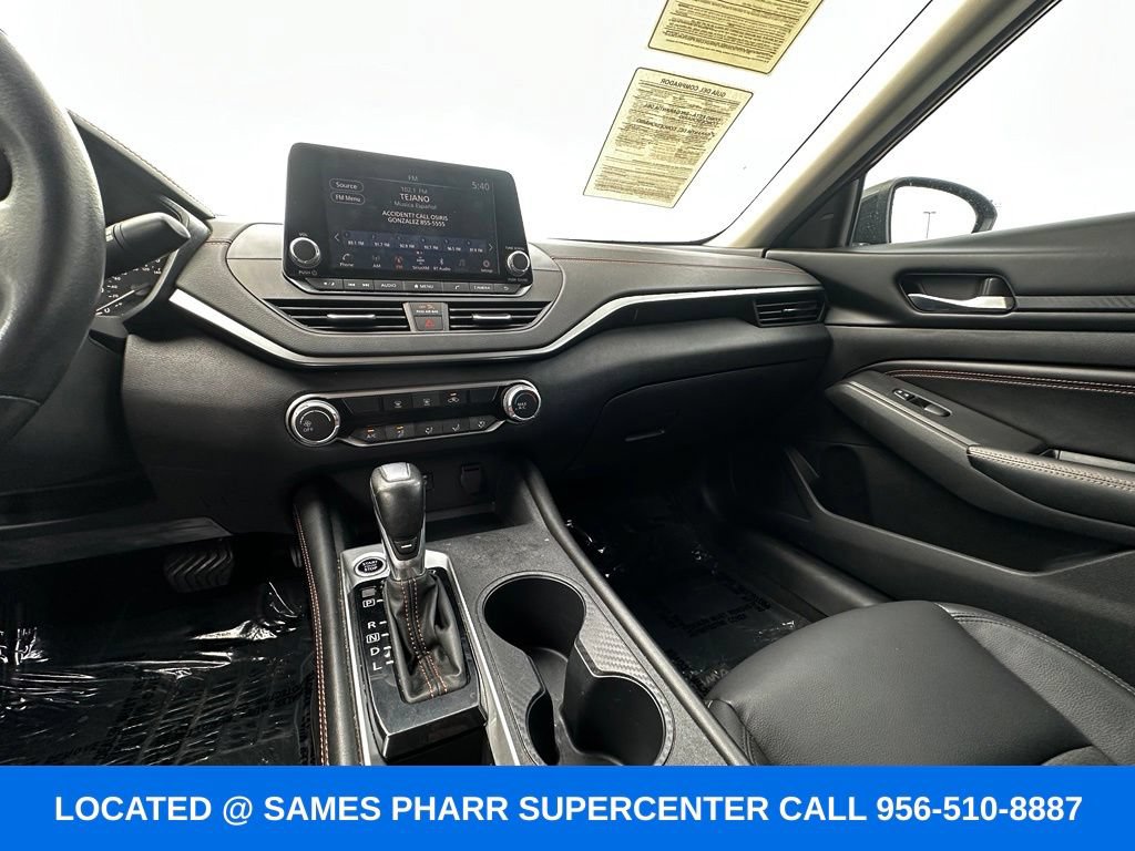 Used 2022 Nissan Altima 2.5 SR FWD image 12