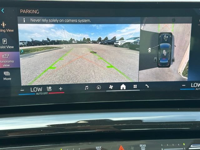 Used 2025 BMW 530i xDrive AWD/4WD image 33