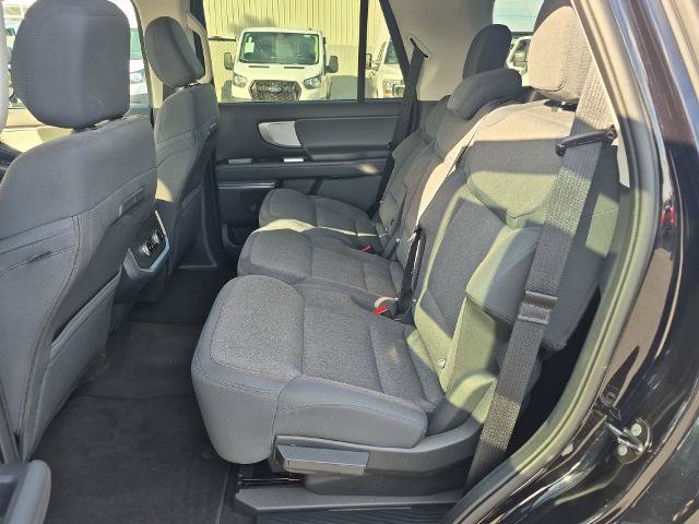 Certified 2025 Ford Expedition Active AWD/4WD image 19