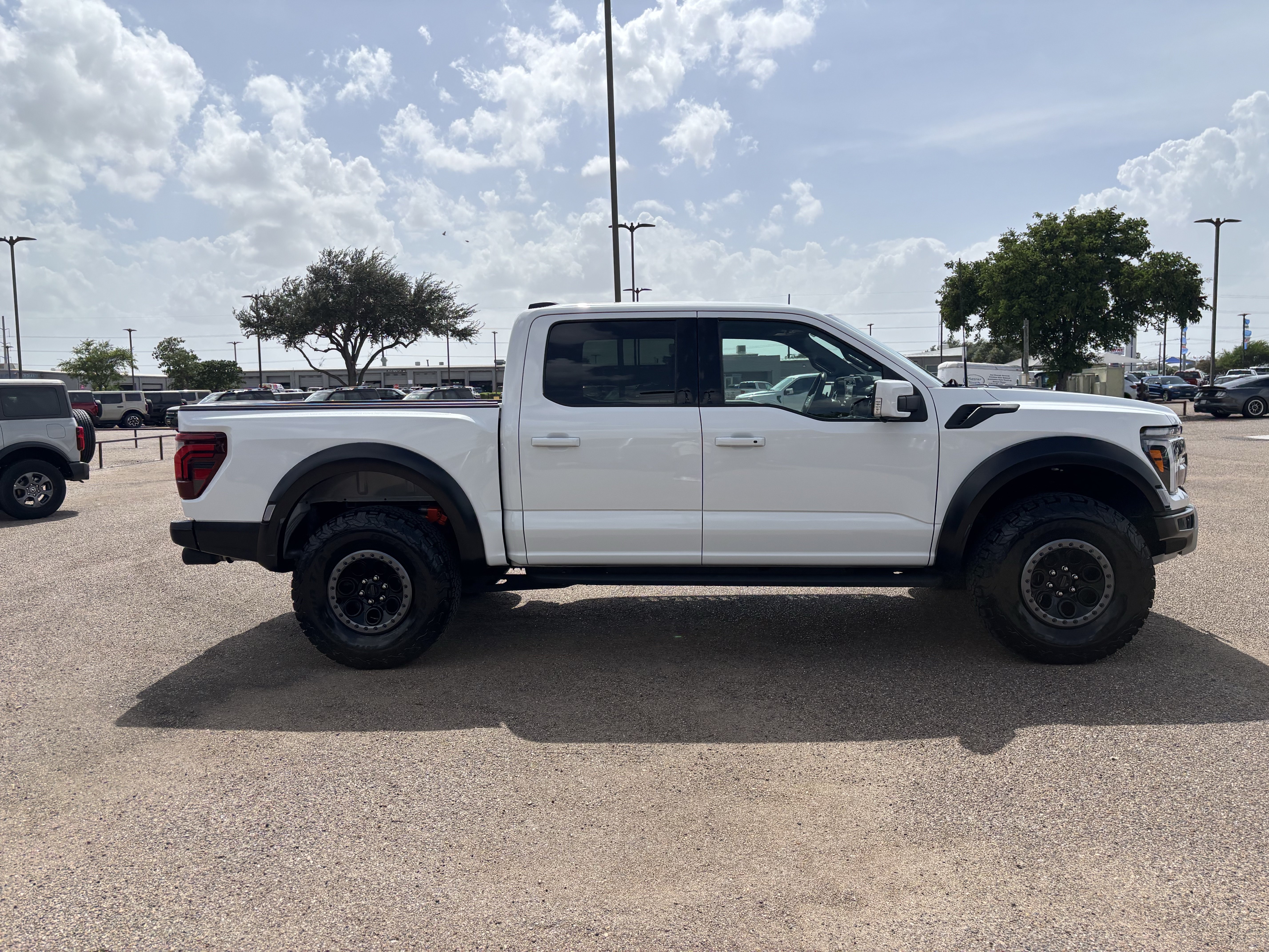 Certified 2025 Ford F150 Raptor AWD/4WD image 4