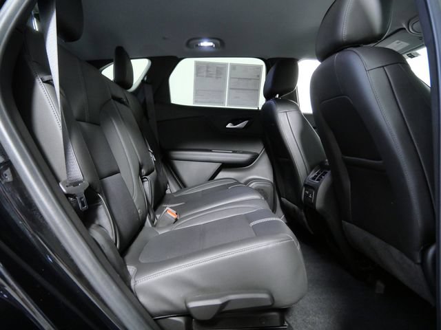 Used 2020 Chevrolet Blazer LT w/ Sound & Technology Package AWD/4WD image 13