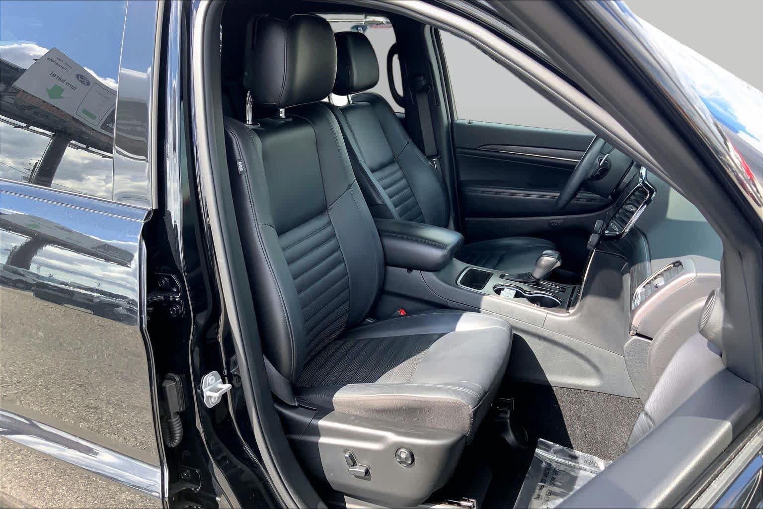 Used 2020 Jeep Grand Cherokee Limited X RWD image 9