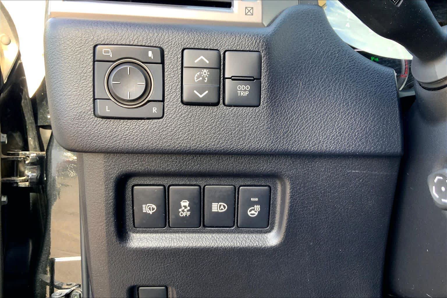 Used 2022 Lexus GX 460 Premium w/ Premium Package AWD/4WD image 36