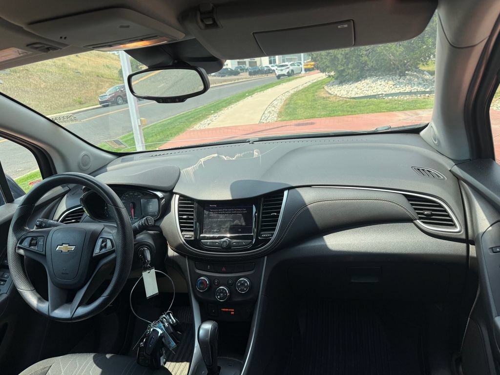 Used 2020 Chevrolet Trax LT AWD/4WD image 26