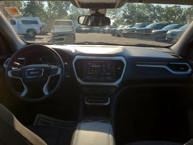 Used 2023 GMC Acadia SLE w/ Driver Convenience Package FWD image 23
