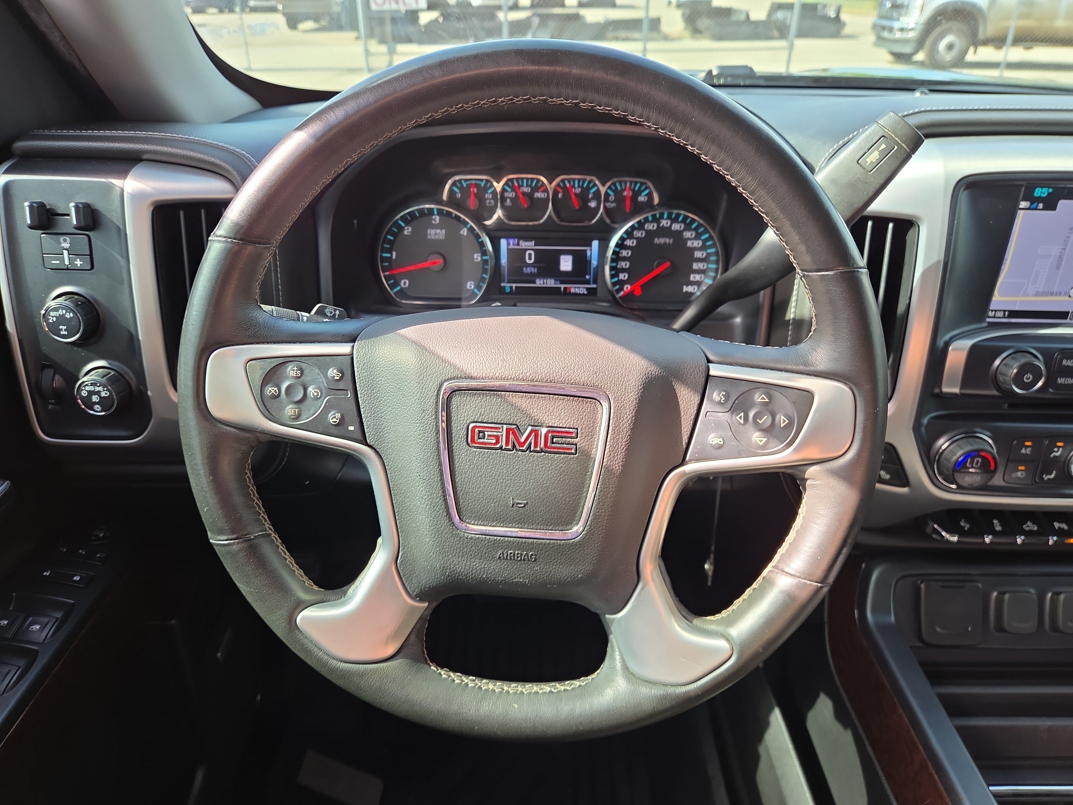 Used 2018 GMC Sierra 1500 SLT AWD/4WD image 19
