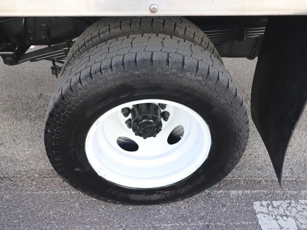 Certified 2022 Ford E-450 and Econoline 450 Super Duty w/ Power Windows & Locks Group image 23