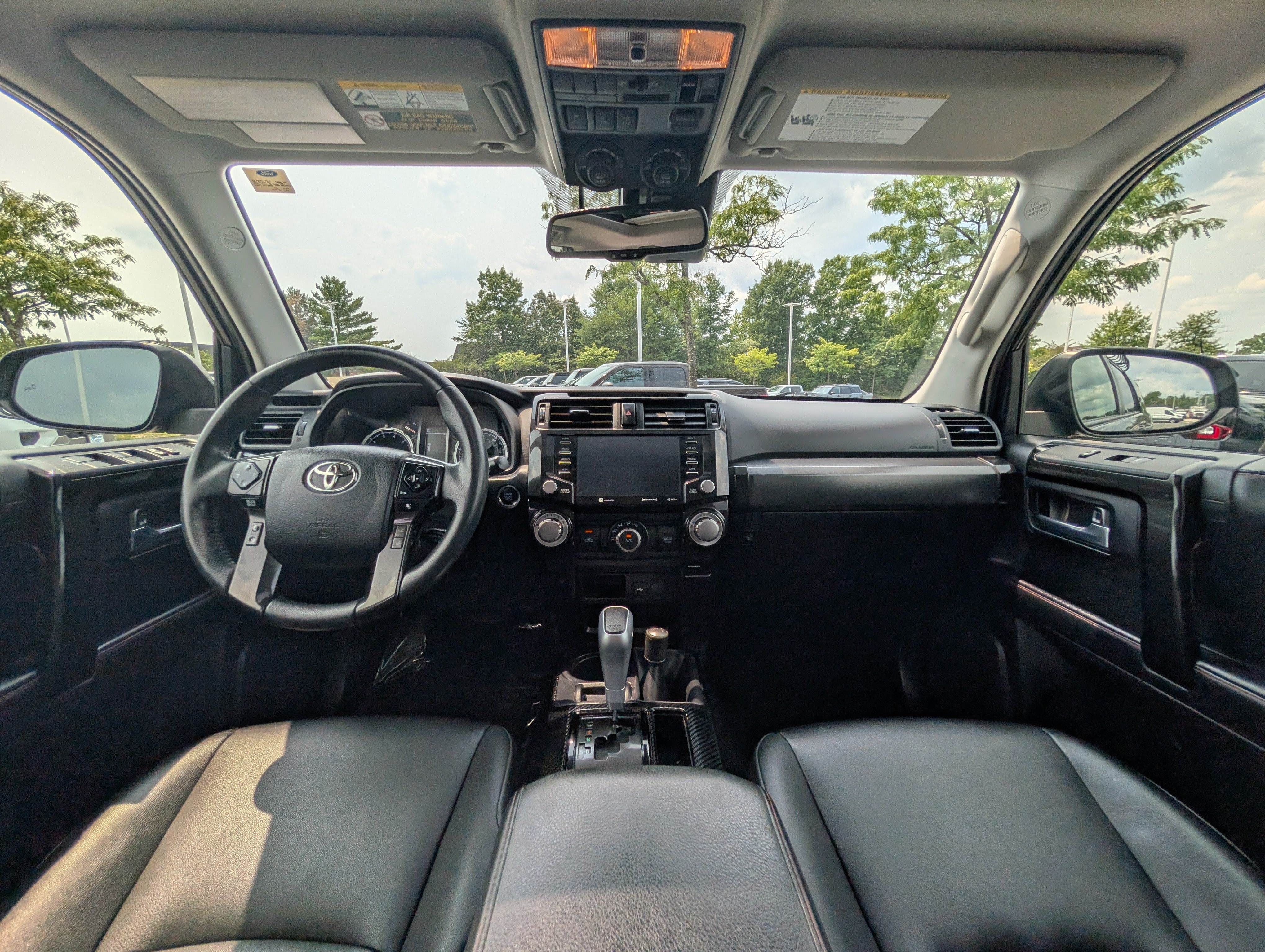Used 2022 Toyota 4Runner TRD Off-Road Premium w/ TRD Black Wheel Package (TMS) AWD/4WD image 17