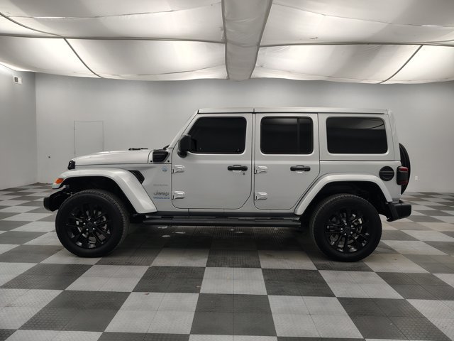 Used 2024 Jeep Wrangler Unlimited Sahara AWD/4WD image 7