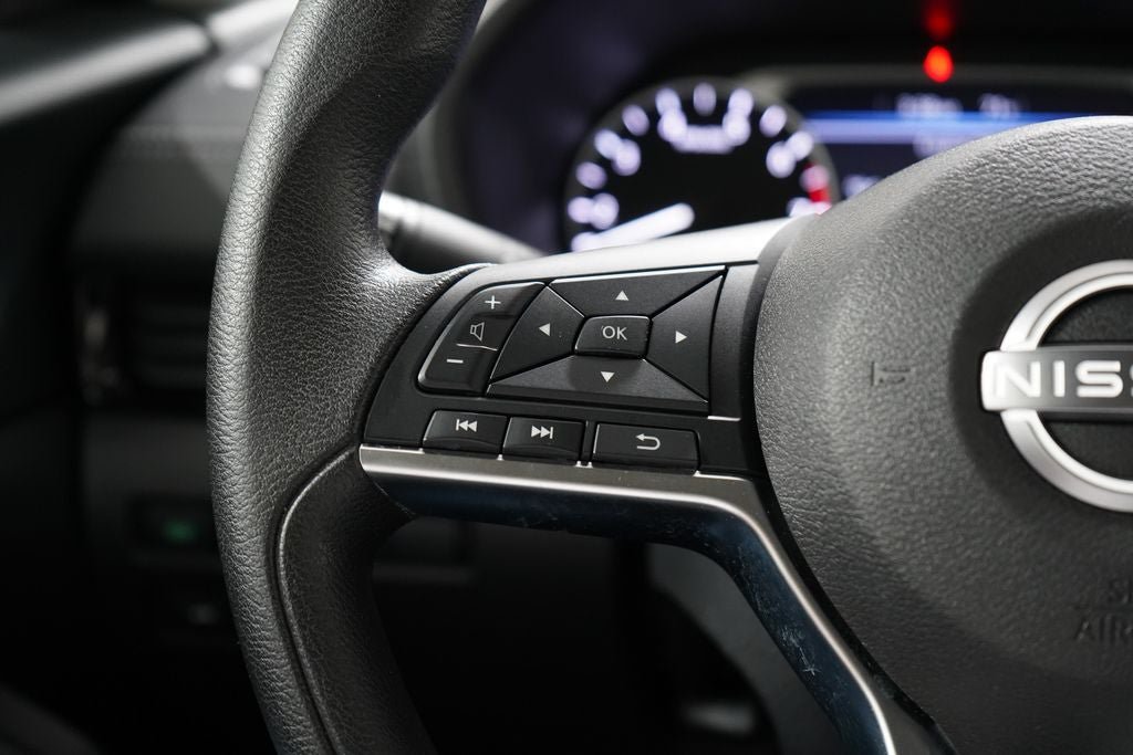 Used 2024 Nissan Sentra SV FWD image 18