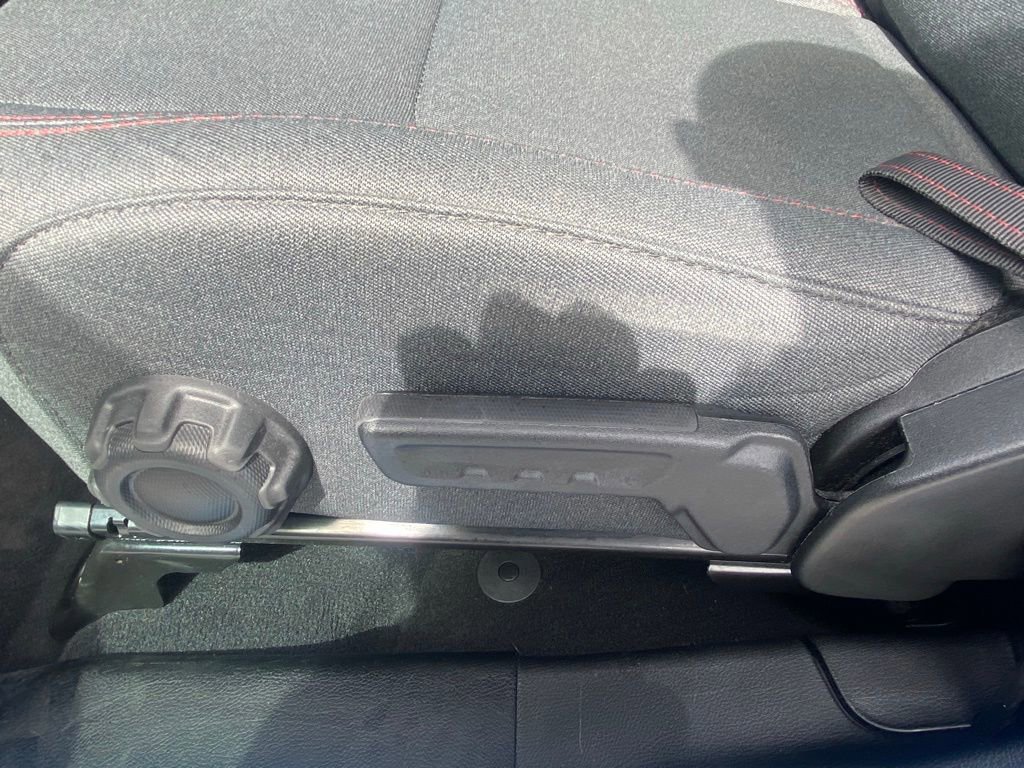 Used 2024 Jeep Wrangler Unlimited Rubicon image 10