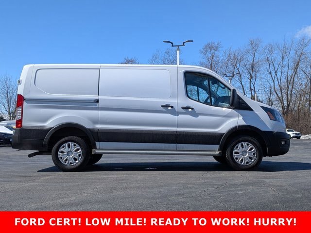 Certified 2024 Ford Transit 250 Low Roof w/ Exterior Upgrade Package RWD image 4