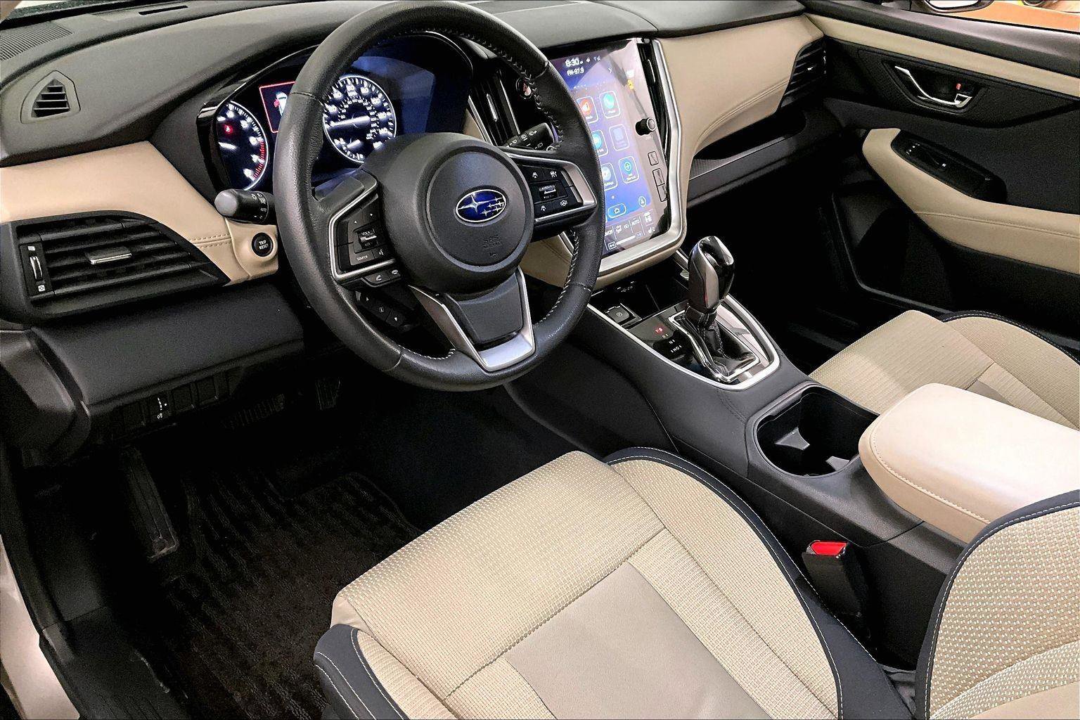 Used 2020 Subaru Outback Premium image 12