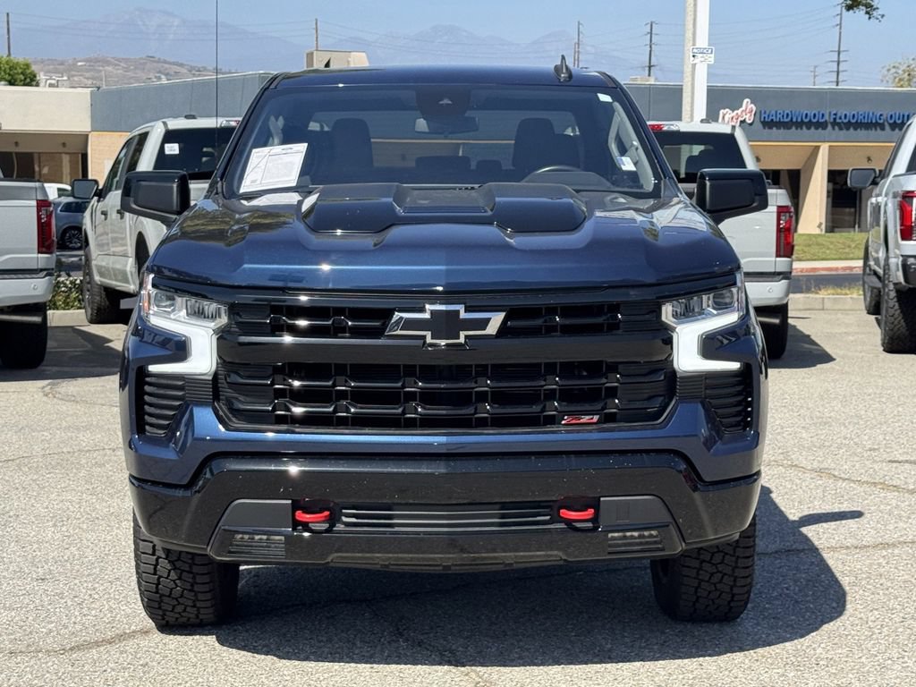 Used 2023 Chevrolet Silverado 1500 LT Trail Boss AWD/4WD image 2