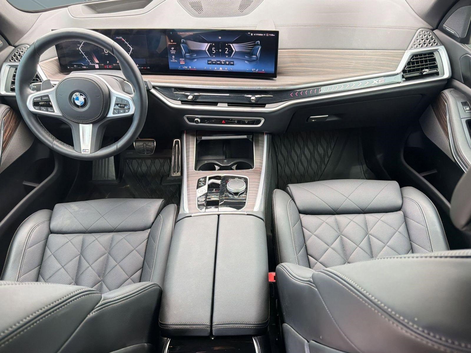 Used 2025 BMW X5 sDrive40i w/ M Sport Package RWD image 15
