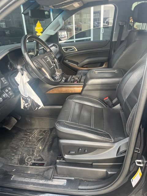 Used 2019 GMC Yukon Denali w/ Denali Ultimate Package AWD/4WD image 13