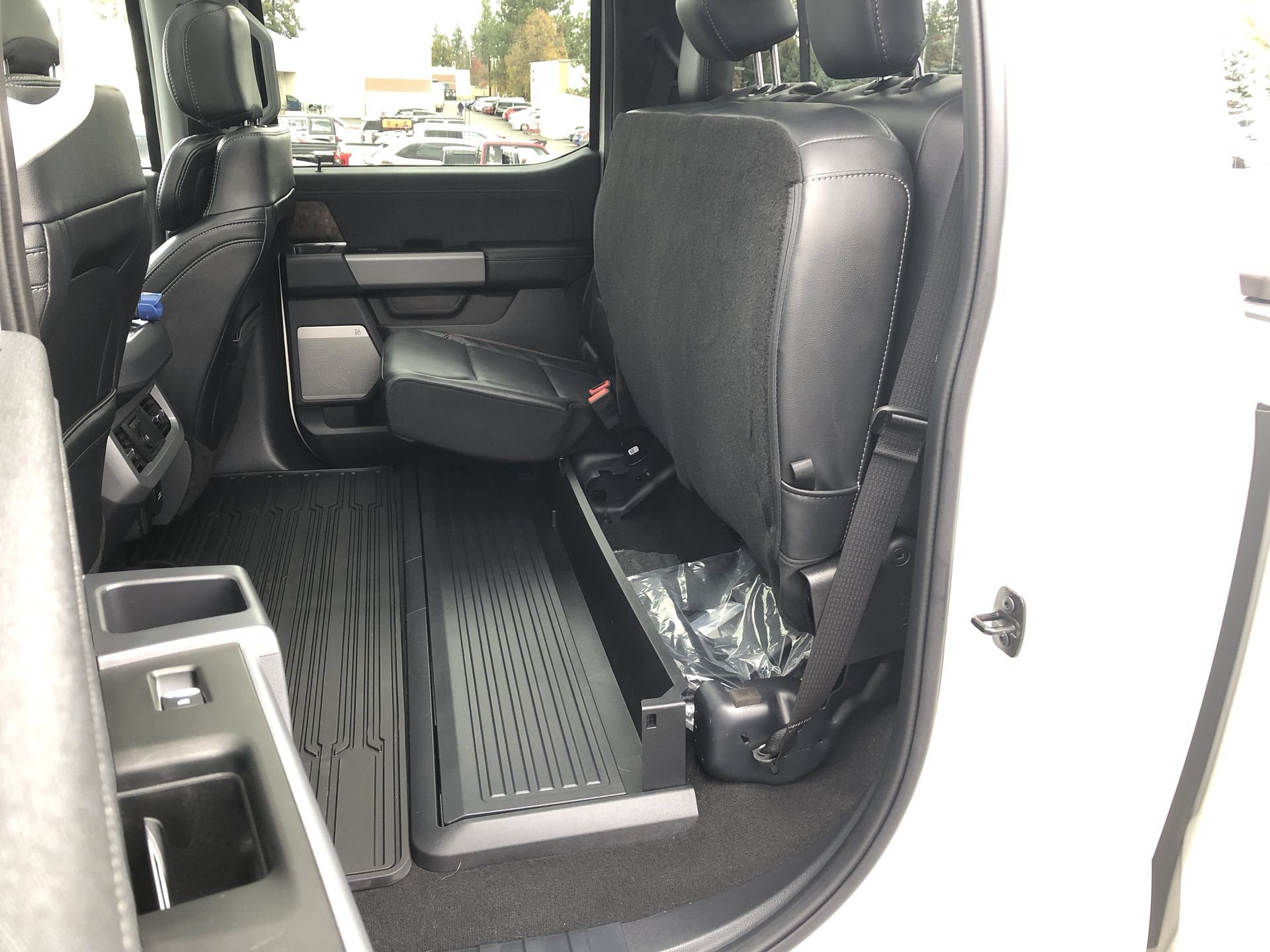 Certified 2024 Ford F250 Lariat w/ Lariat Ultimate Package AWD/4WD image 41