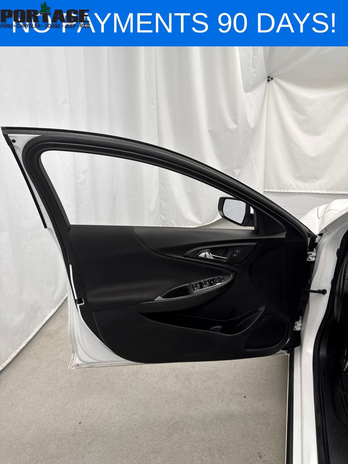 Used 2024 Chevrolet Malibu LT FWD image 11