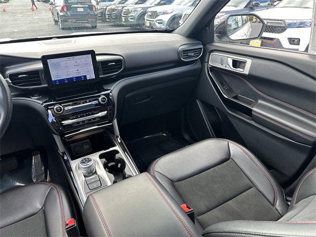 Certified 2022 Ford Explorer ST-Line w/ Class IV Trailer Tow Package image 18