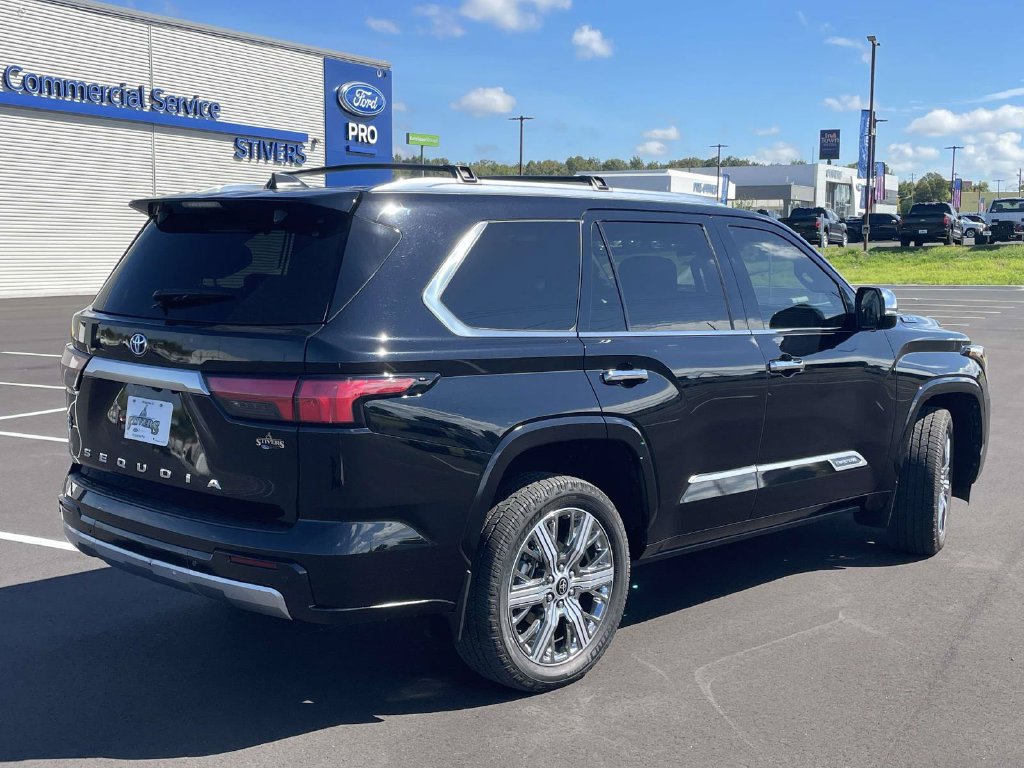 Used 2024 Toyota Sequoia Capstone AWD/4WD image 3
