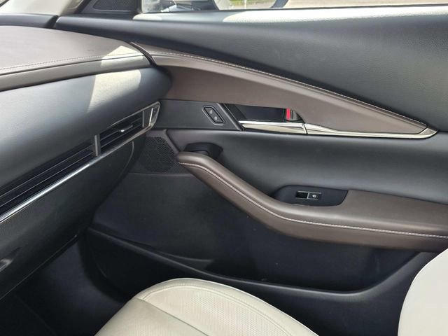 Used 2023 MAZDA CX-30 AWD 2.5 S w/ Premium Package image 23