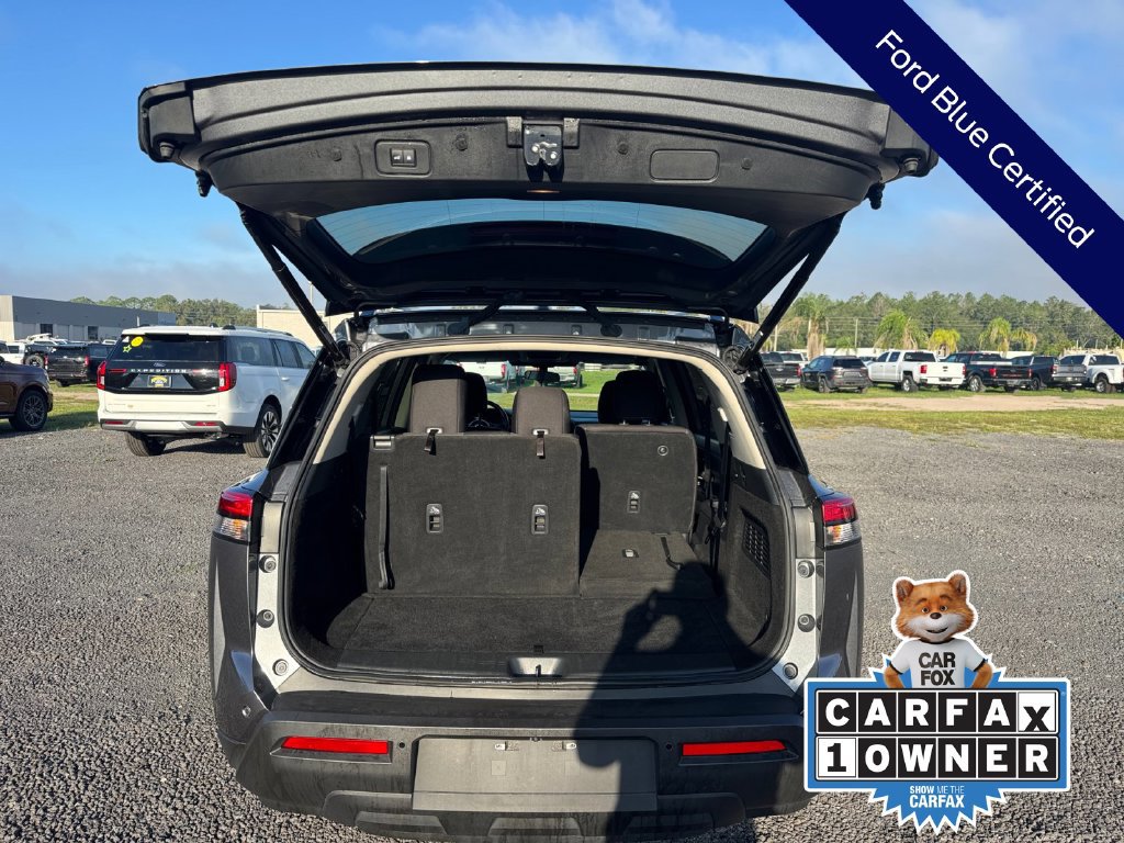 Used 2025 Nissan Pathfinder SV FWD image 30