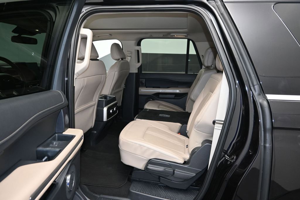 Certified 2024 Ford Expedition Max Limited RWD image 15