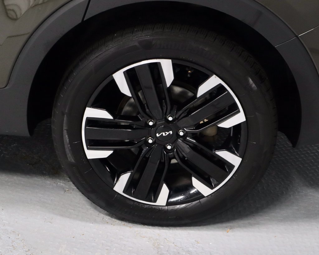 Used 2023 Kia Telluride SX FWD image 20