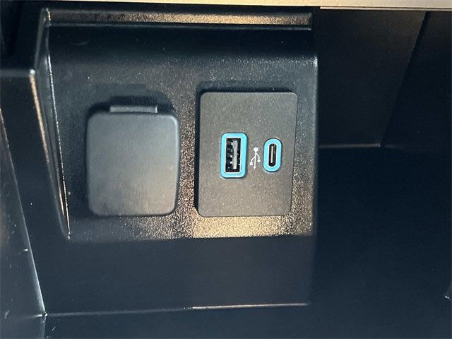 Certified 2023 Ford Explorer XLT w/ Equipment Group 202A image 29