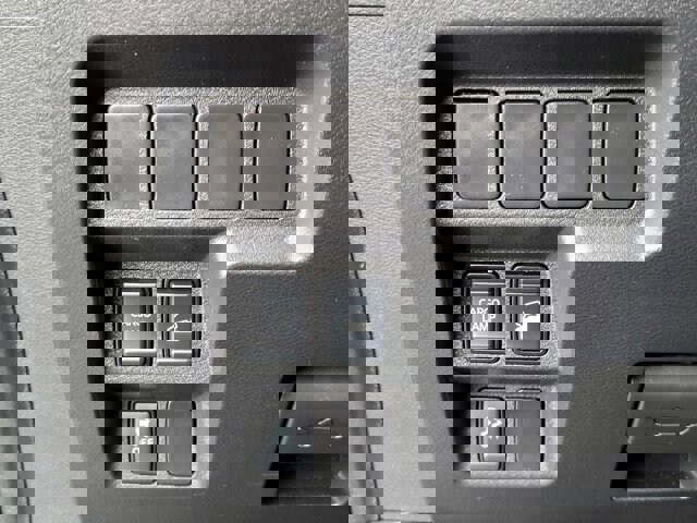 Used 2023 Nissan Frontier SV w/ Tow Package image 26