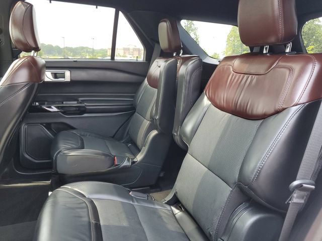 Certified 2021 Ford Explorer Platinum w/ Equipment Group 601A AWD/4WD image 35