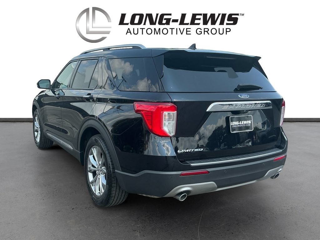 Certified 2022 Ford Explorer Limited w/ Limited Technology Package RWD image 4
