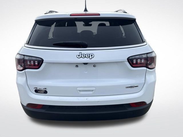 Used 2024 Jeep Compass Latitude image 4