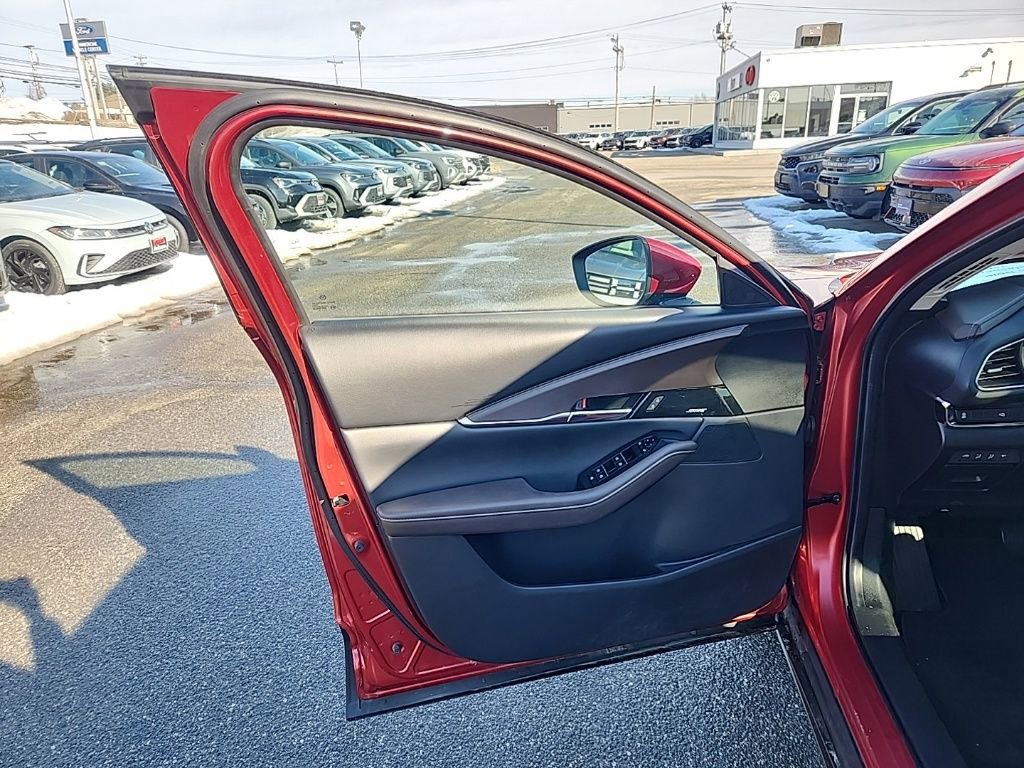 Used 2022 MAZDA CX-30 AWD 2.5 S w/ Premium Package image 12