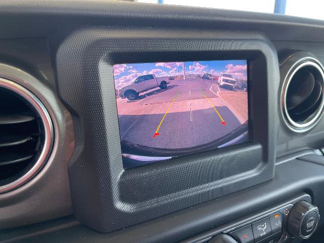 Used 2019 Jeep Wrangler Unlimited Sahara AWD/4WD image 27