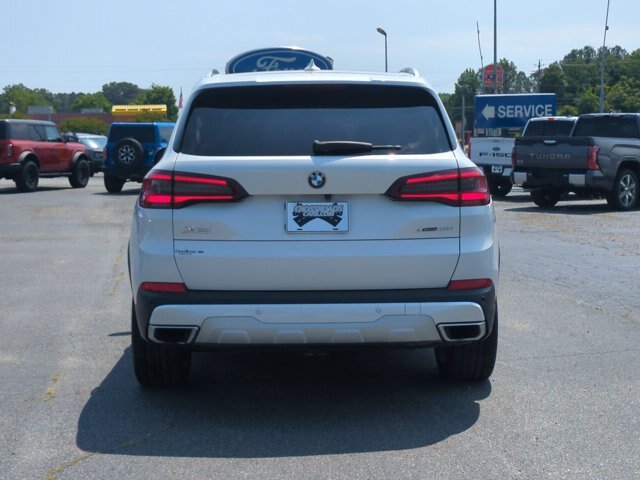Used 2022 BMW X5 xDrive40i w/ Parking Assistance Package AWD/4WD image 5