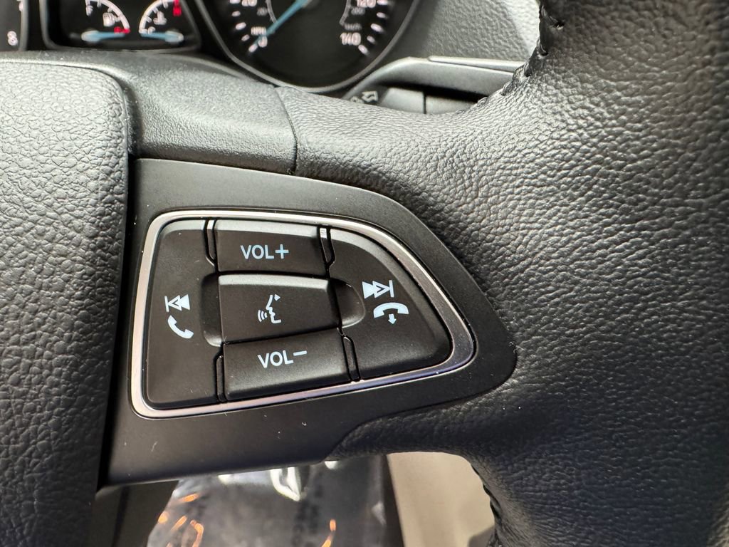 Certified 2019 Ford Escape SEL FWD image 16