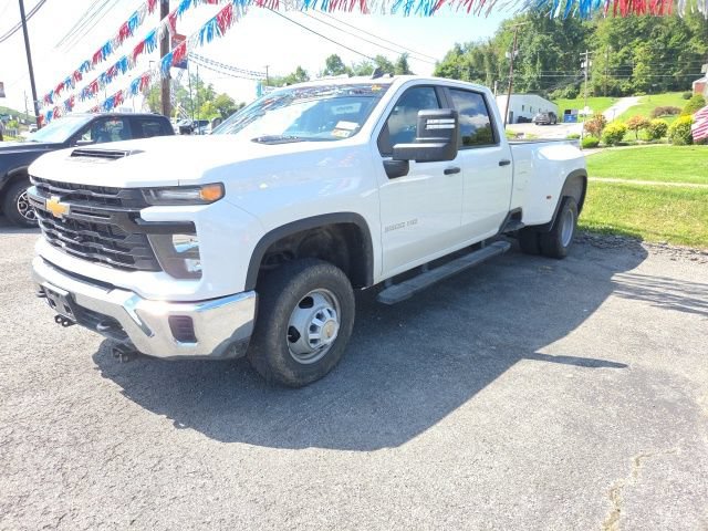 Used 2024 Chevrolet Silverado 3500 W/T AWD/4WD image 1