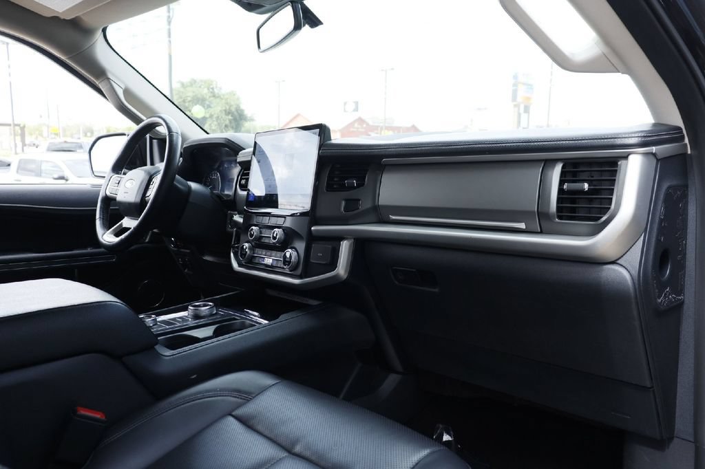 Certified 2024 Ford Expedition Max XLT AWD/4WD image 15