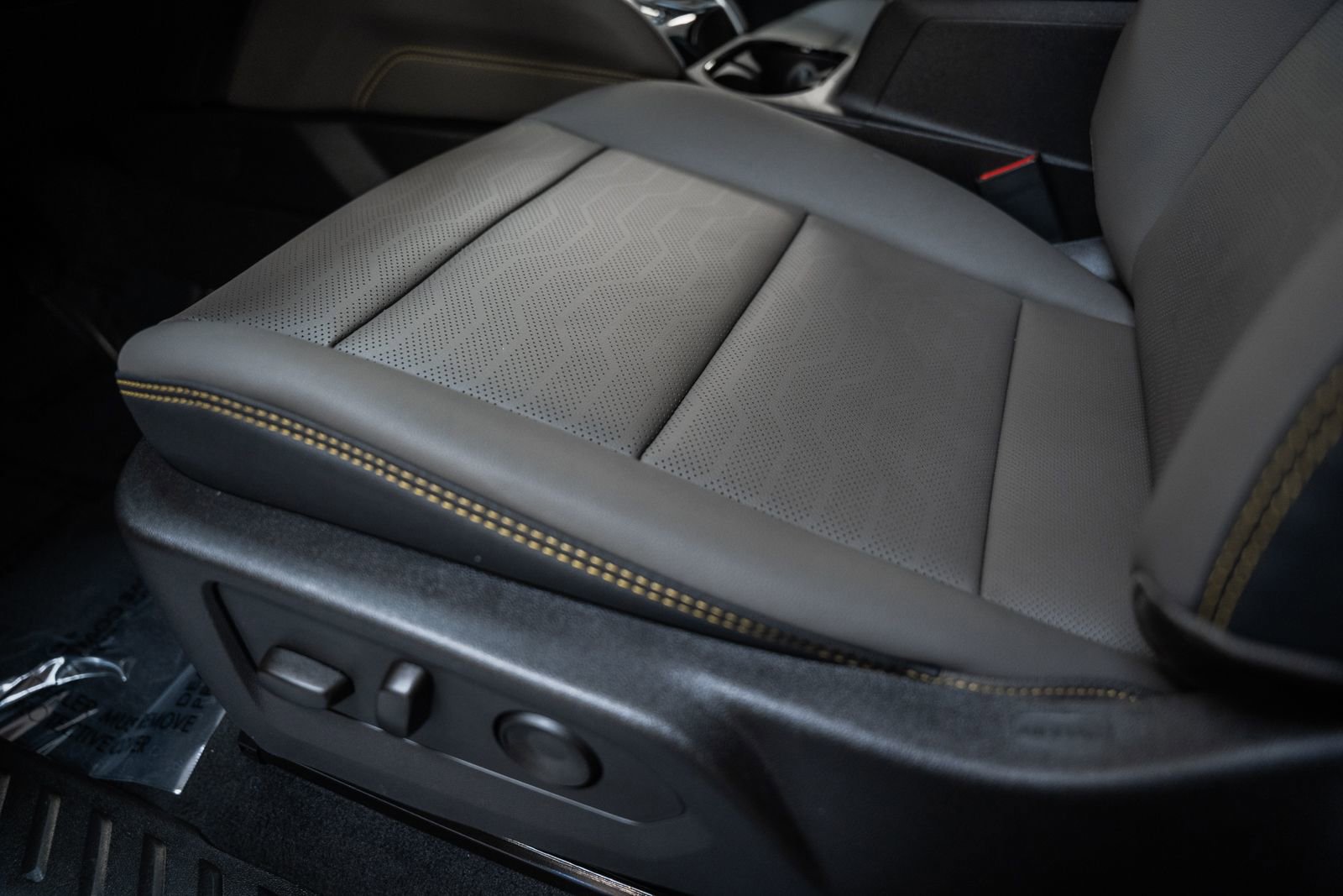 Used 2026 Chevrolet Colorado ZR2 image 44